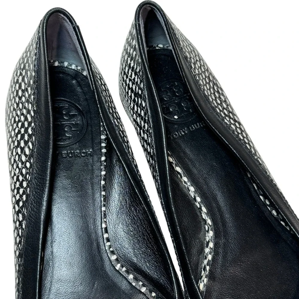 Tory Burch Womens Reva Ballet Flats Black/White Snake Size 7‎